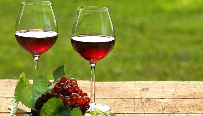 vin rosu beneficii cu masura