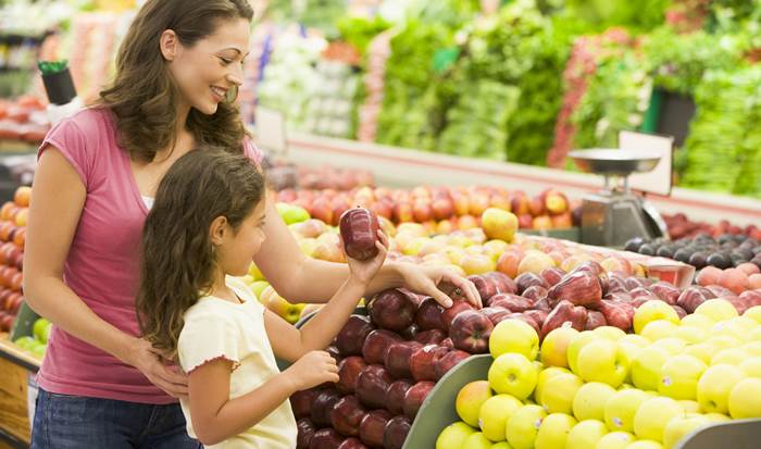 Cum determinam copiii sa manance sanatos?