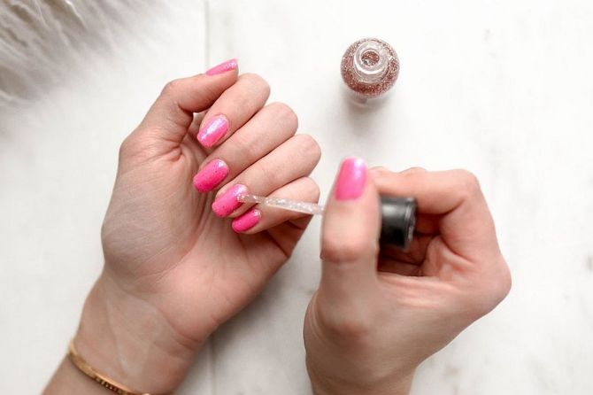 Cele mai grave 6 lucruri pe care le poti face unghiilor