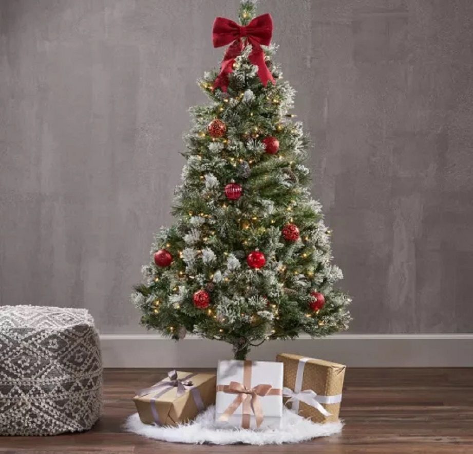 Brad artificial preț la reducere de 30%