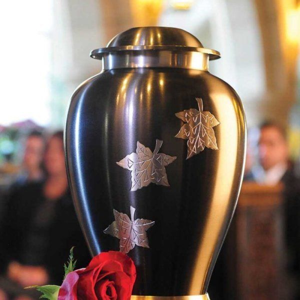 Exista, o influenta clara a credintelor de Est asupra incinerarii? Este o practica contrara credintei?