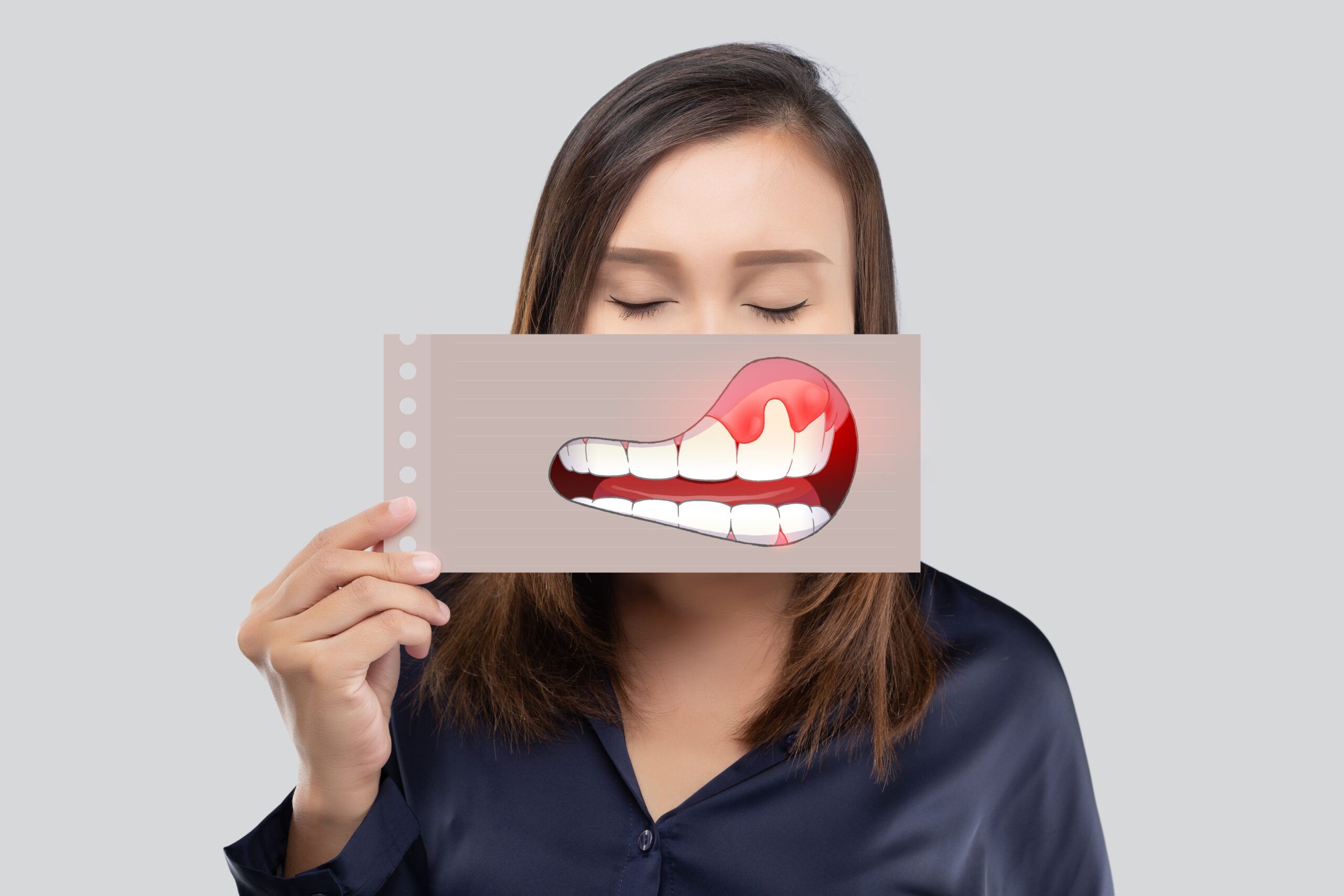 8 remedii casnice pentru sangerarile gingivale