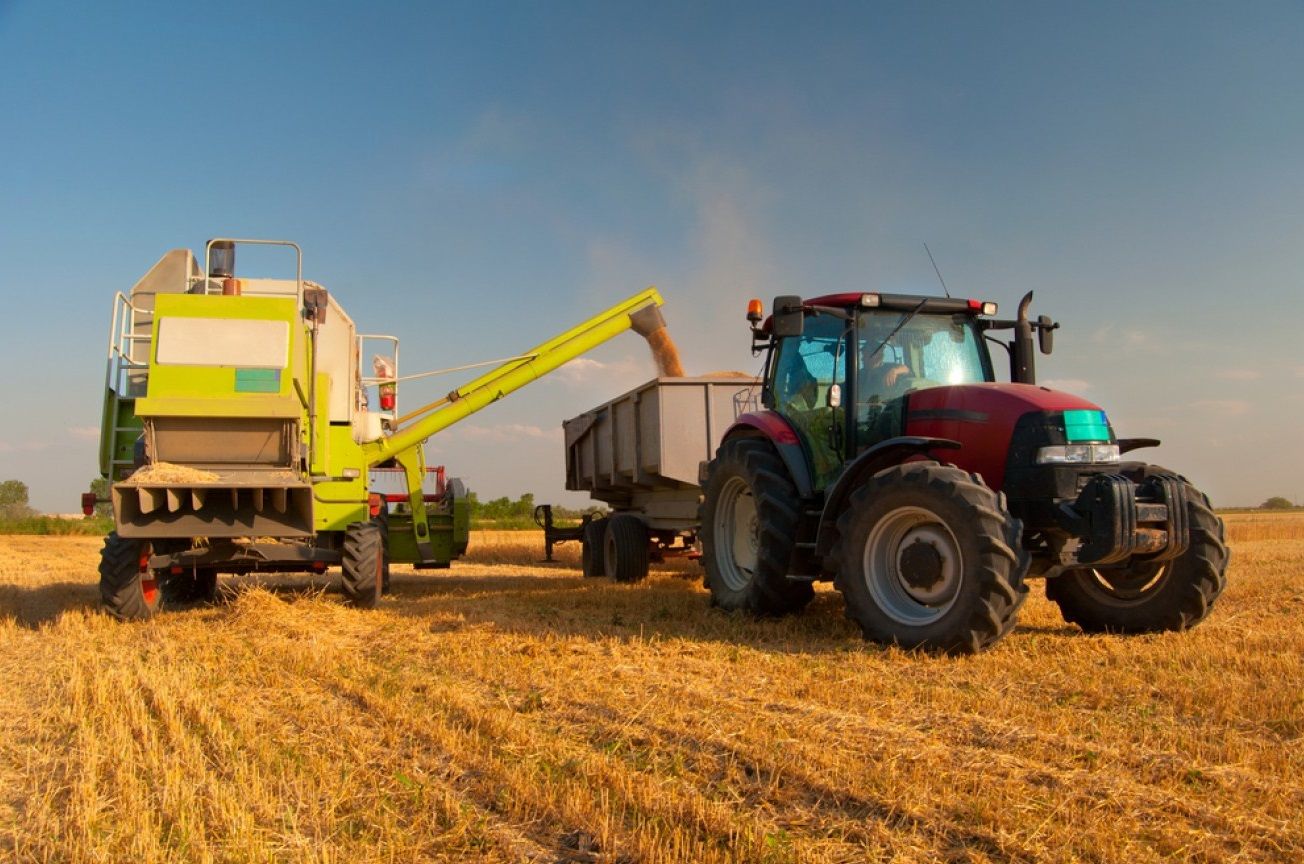 Care sunt avantajele echipamentelor agricole moderne?