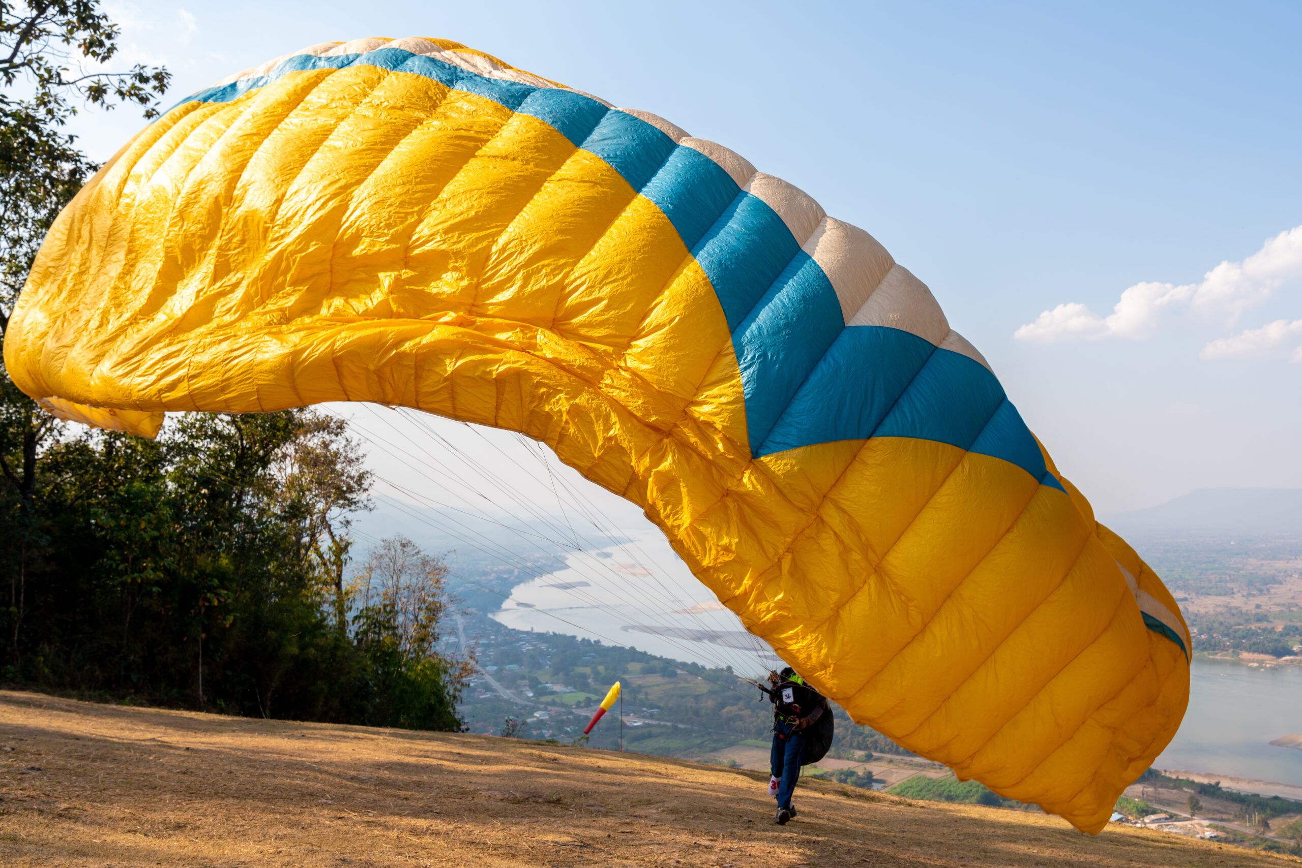 Sfaturi utile pentru primul tău zbor cu parapanta