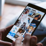 Lista accesoriilor esentiale pentru telefoanele mobile in 2023