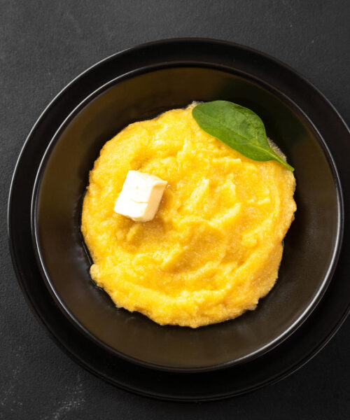Mamaliga sau polenta. Nutritie, calorii si beneficii