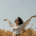 Relatia cu corpul tau iti va influenta sanatatea emotionala – Iata cum poti lucra cu corpul tau pentru a avea grija de sanatatea ta emotionala!