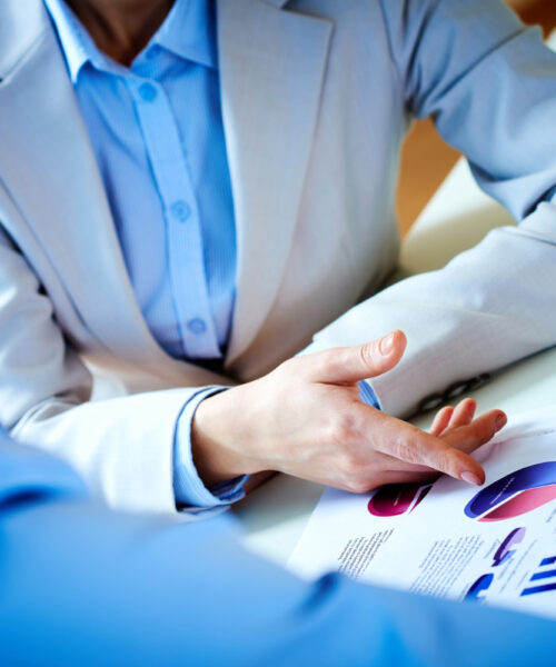 Cum te ajută consultanții financiari: Ghidul către o gestionare eficientă a finanțelor personale