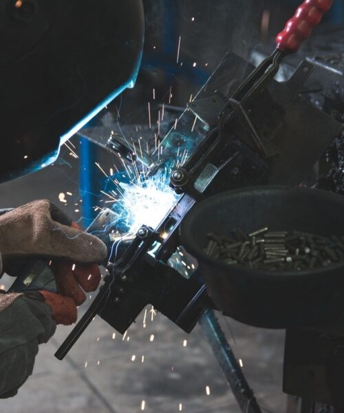 Dispozitivele esențiale pentru un atelier complet echipat