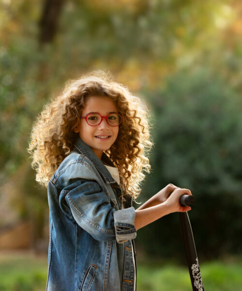 Controlul miopiei printr-o abordare non-invazivă. Cum este posibil?