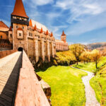 Descoperă Frumusețea și Istoria: Cele Mai Frumoase Castele din România