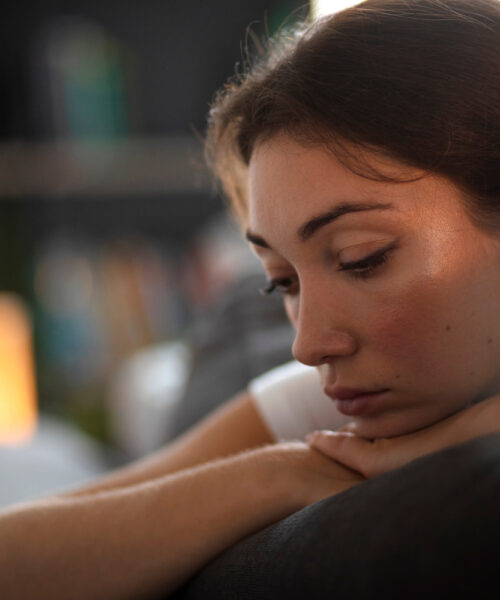 Tulburările de Anxietate: Comprenderea și Gestionarea Afecțiunilor Emoționale