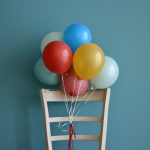 Pot baloanele să se spargă singure?