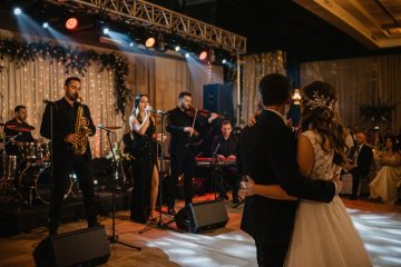 Este mai scumpă o formație de nuntă cu program personalizat?